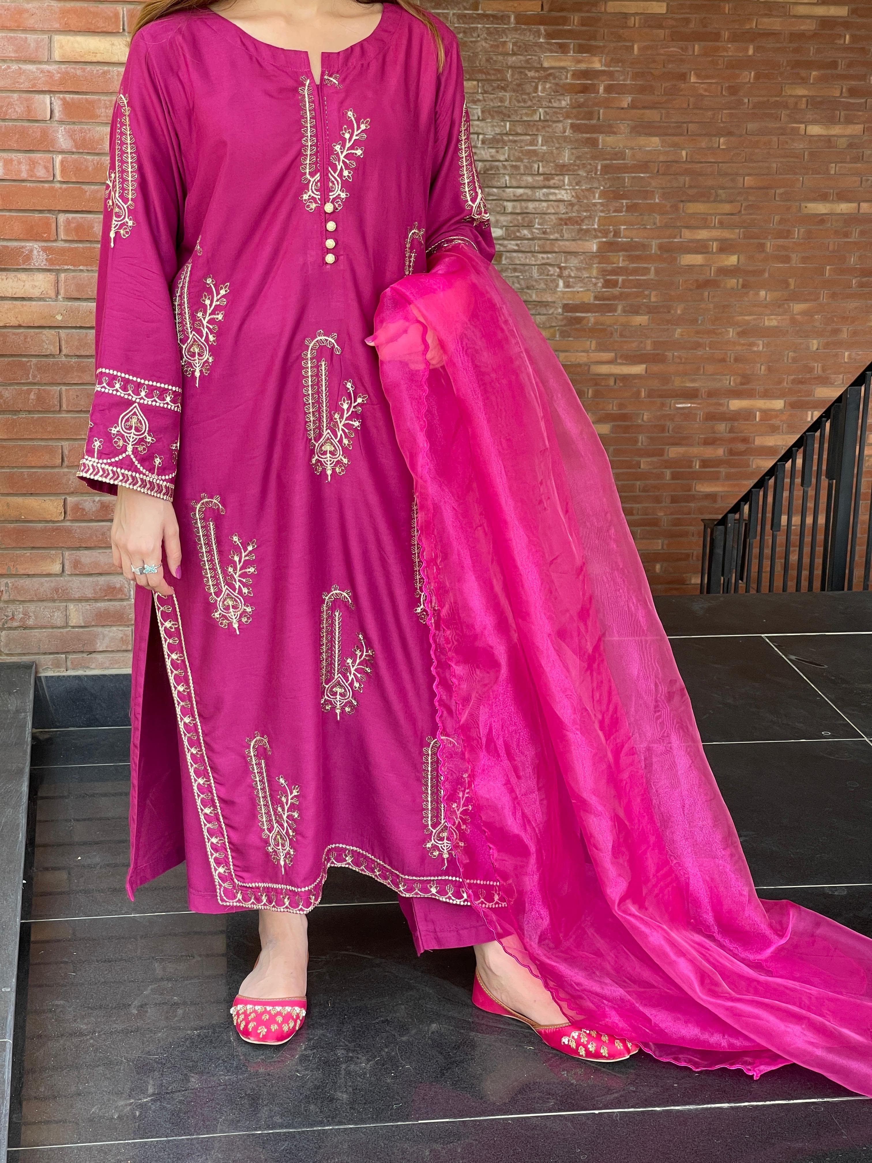 Amber embroidered 2 pc