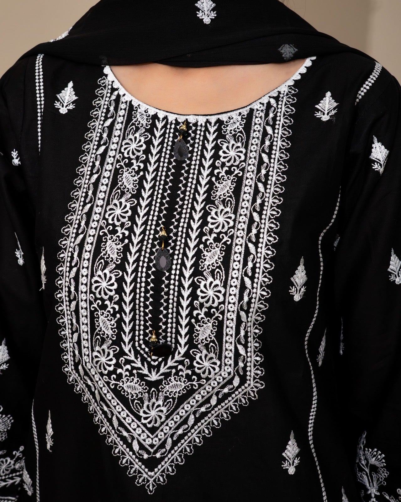 Kastoori embroidered 3 pc