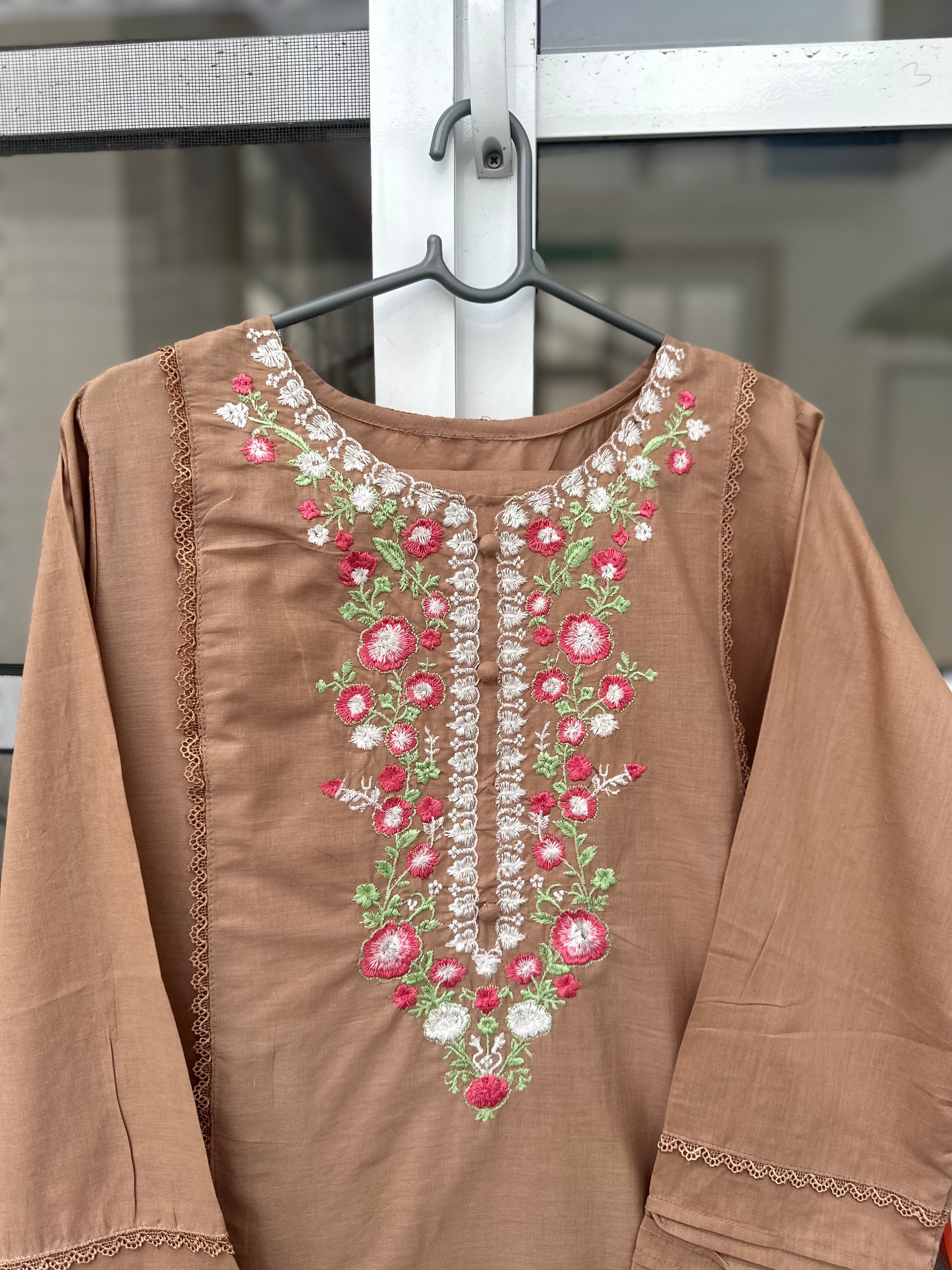 Chaashni tulsi 2 piece embroidered beige