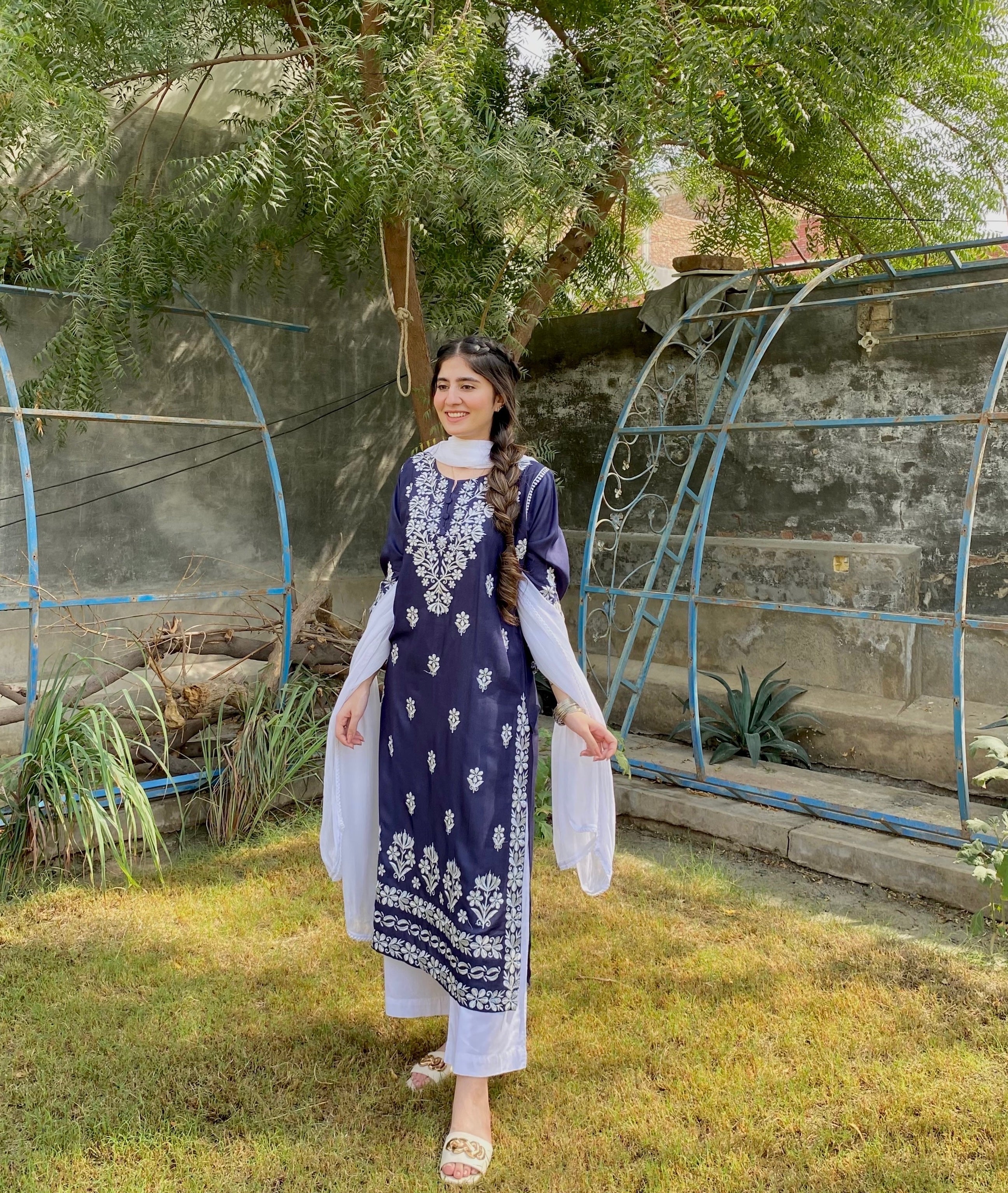 Indian chikan kari kurta navy blue