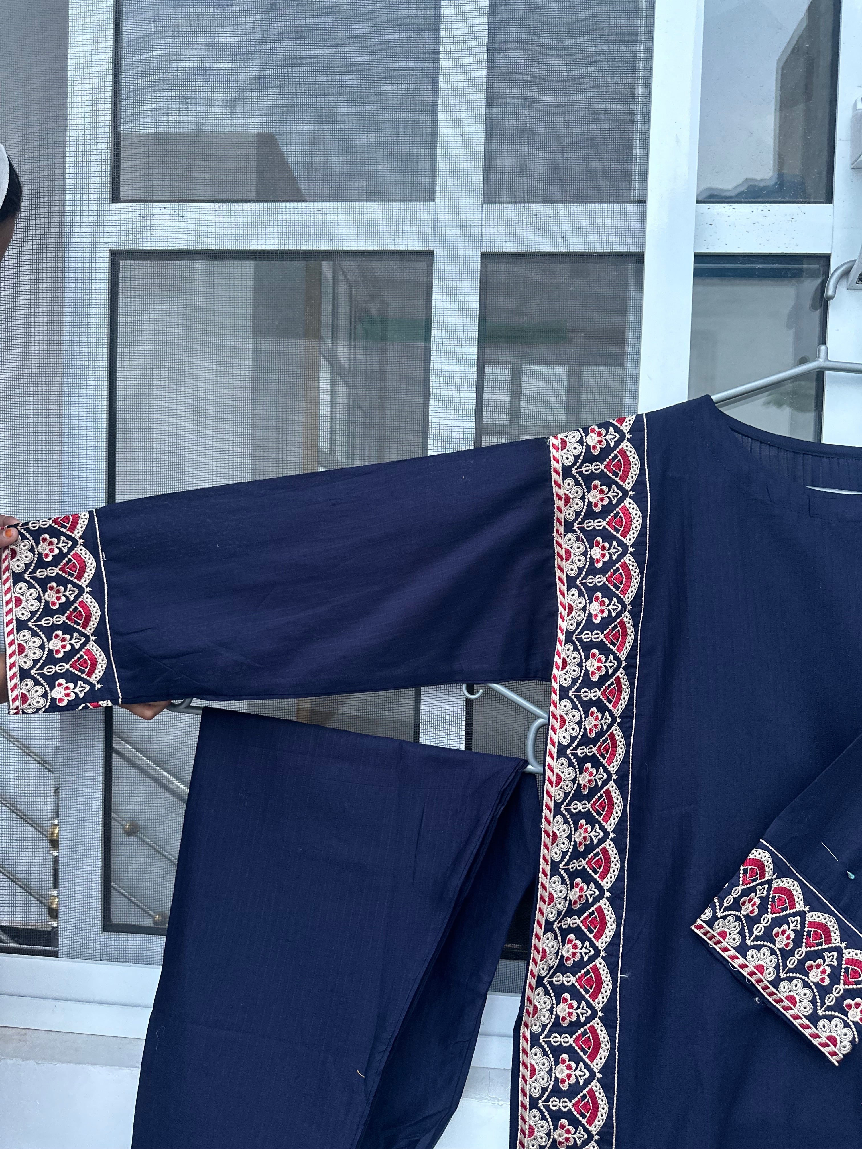 Mehru embroidered 2 piece  navy blue