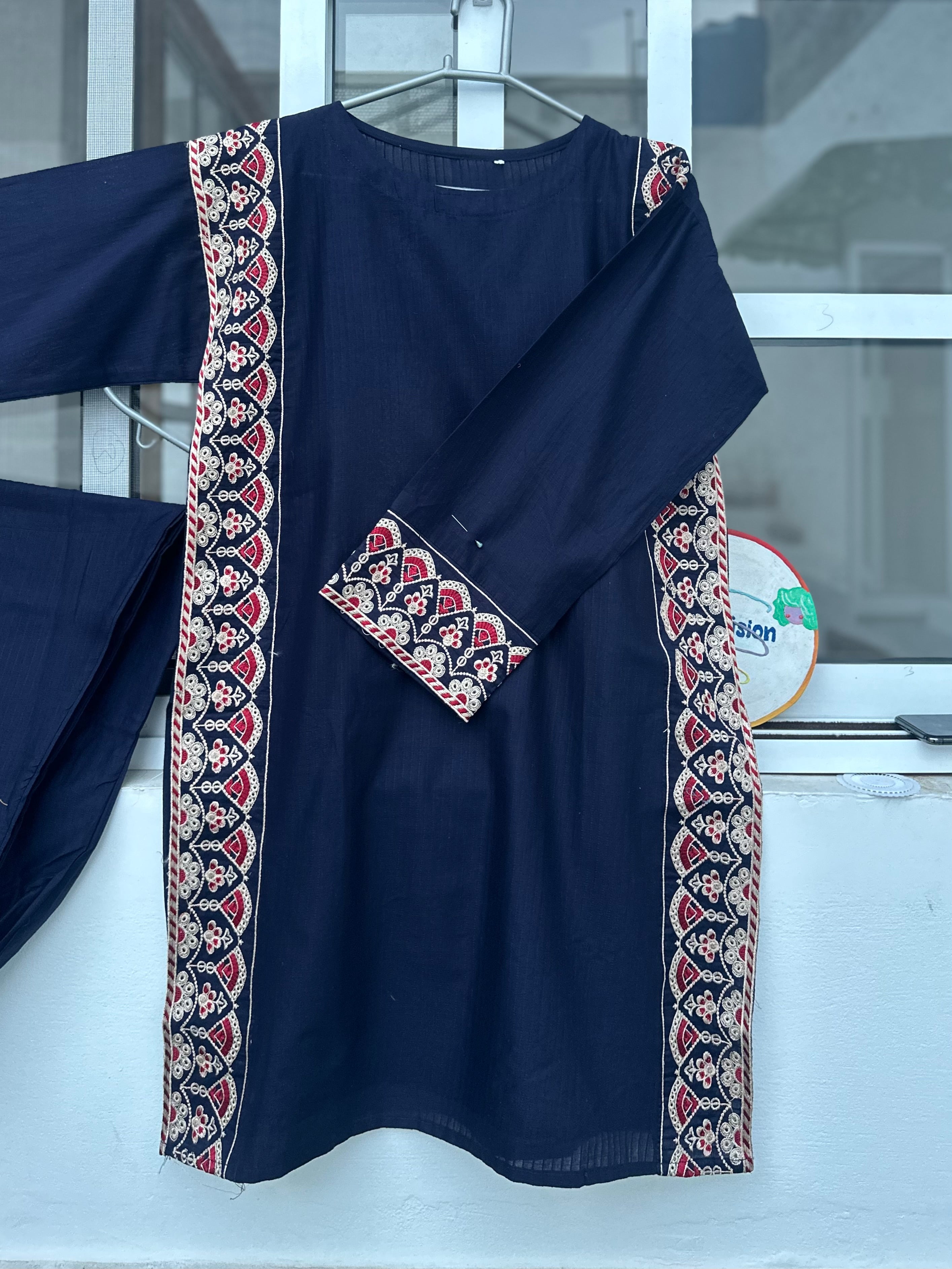 Mehru embroidered 2 piece  navy blue