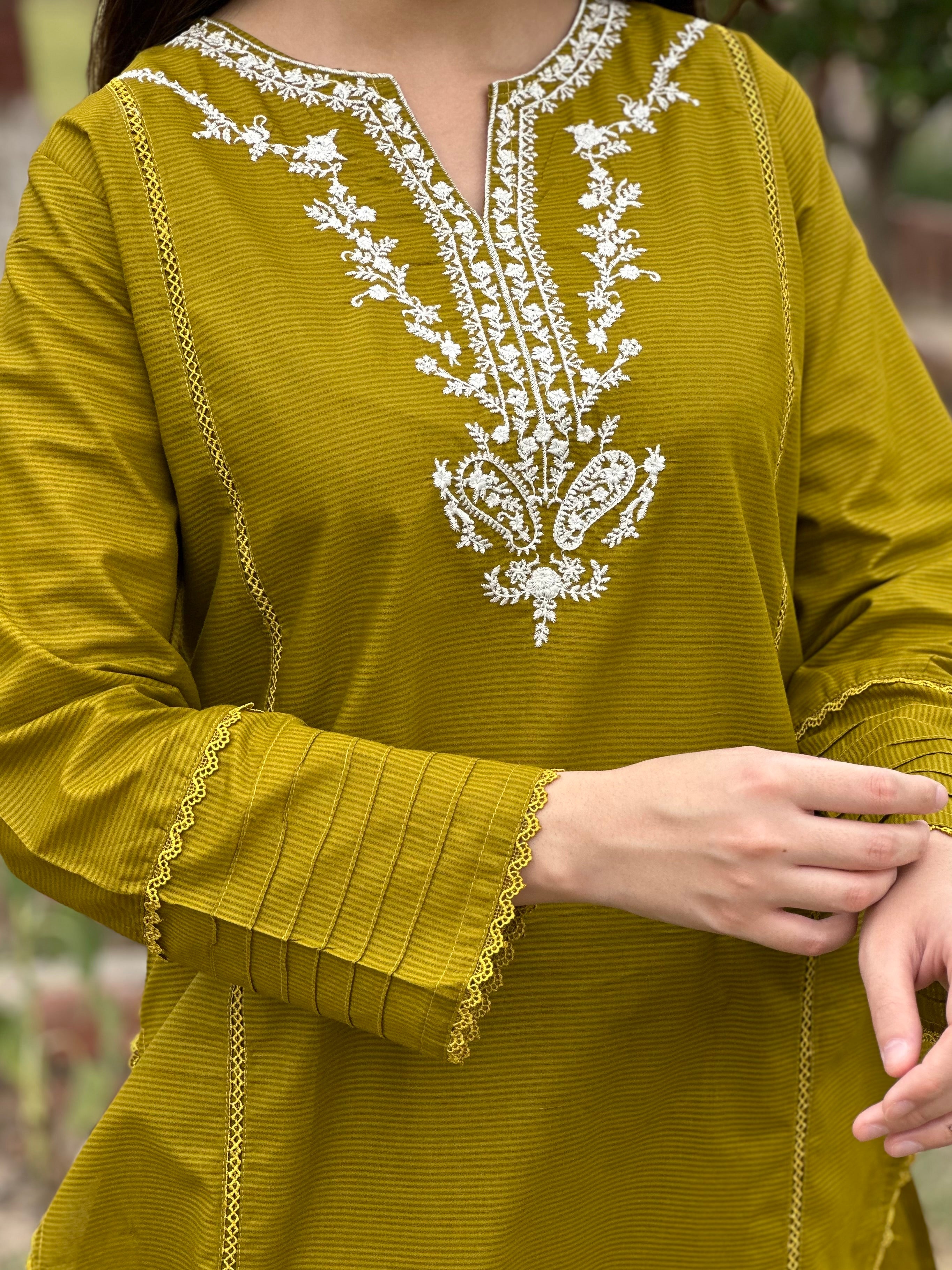 Eid hand embroidered solid two piece dhani