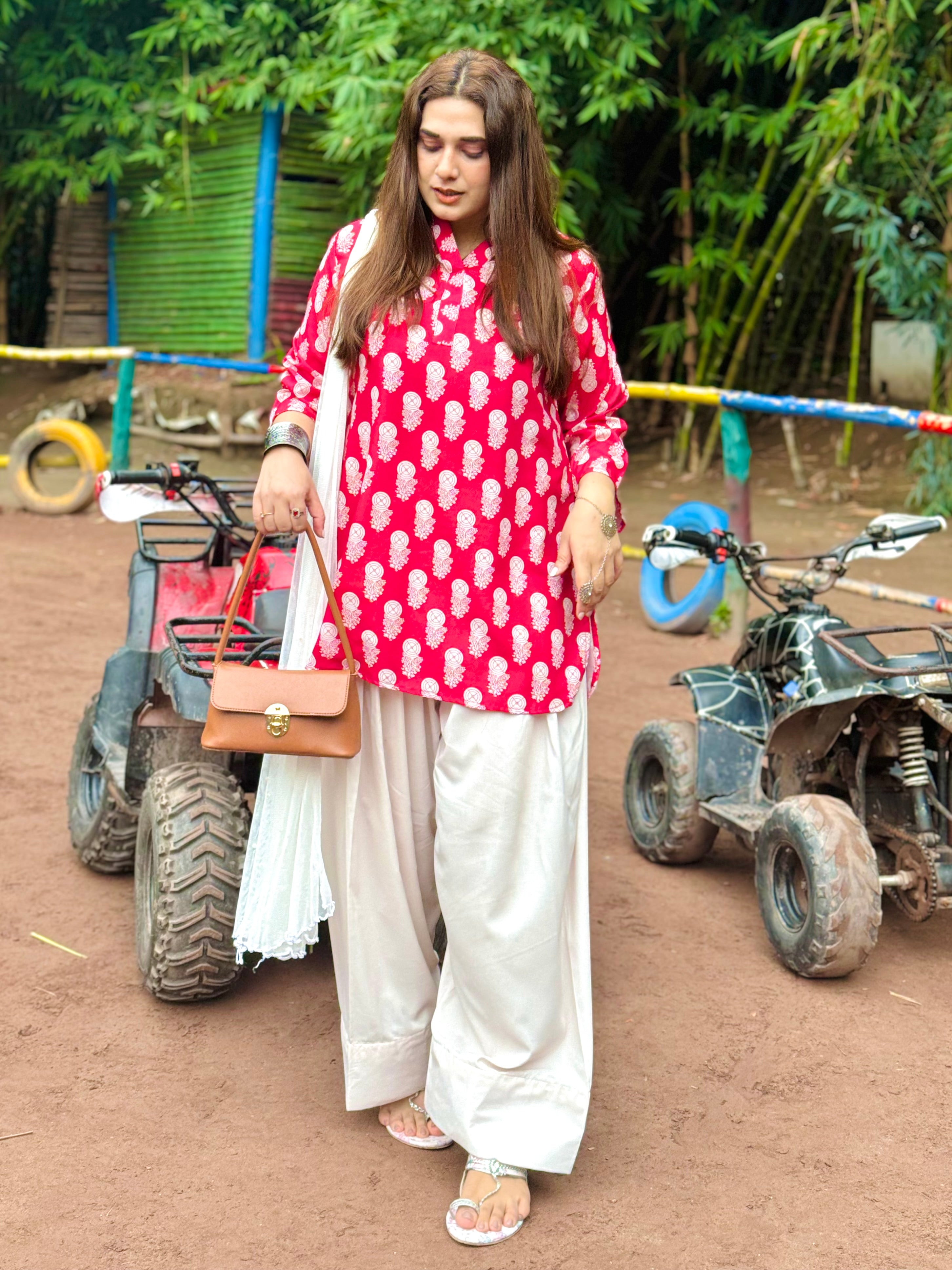 Phulkari Farshi set