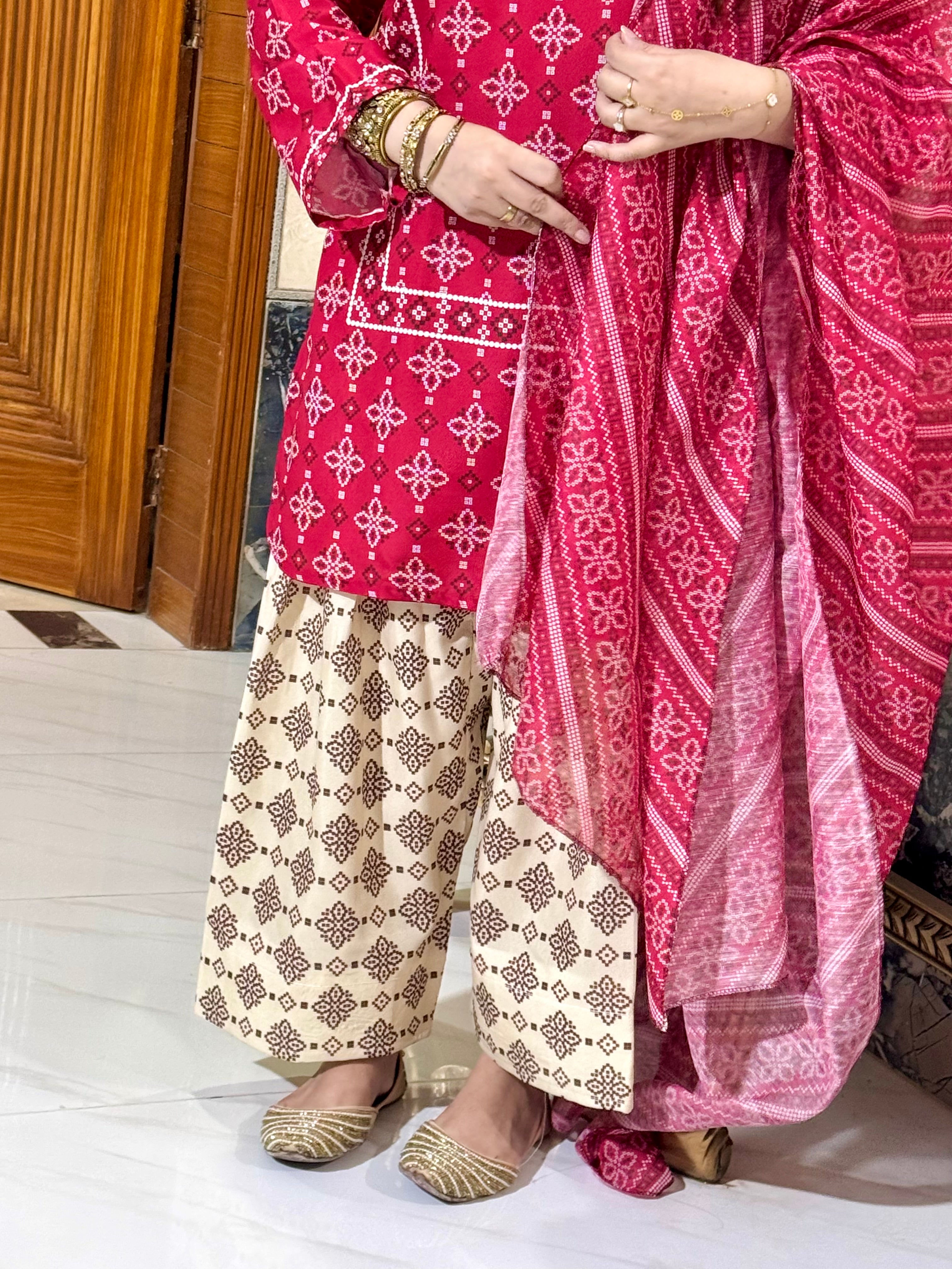 Basanti 3PC (Farshi)