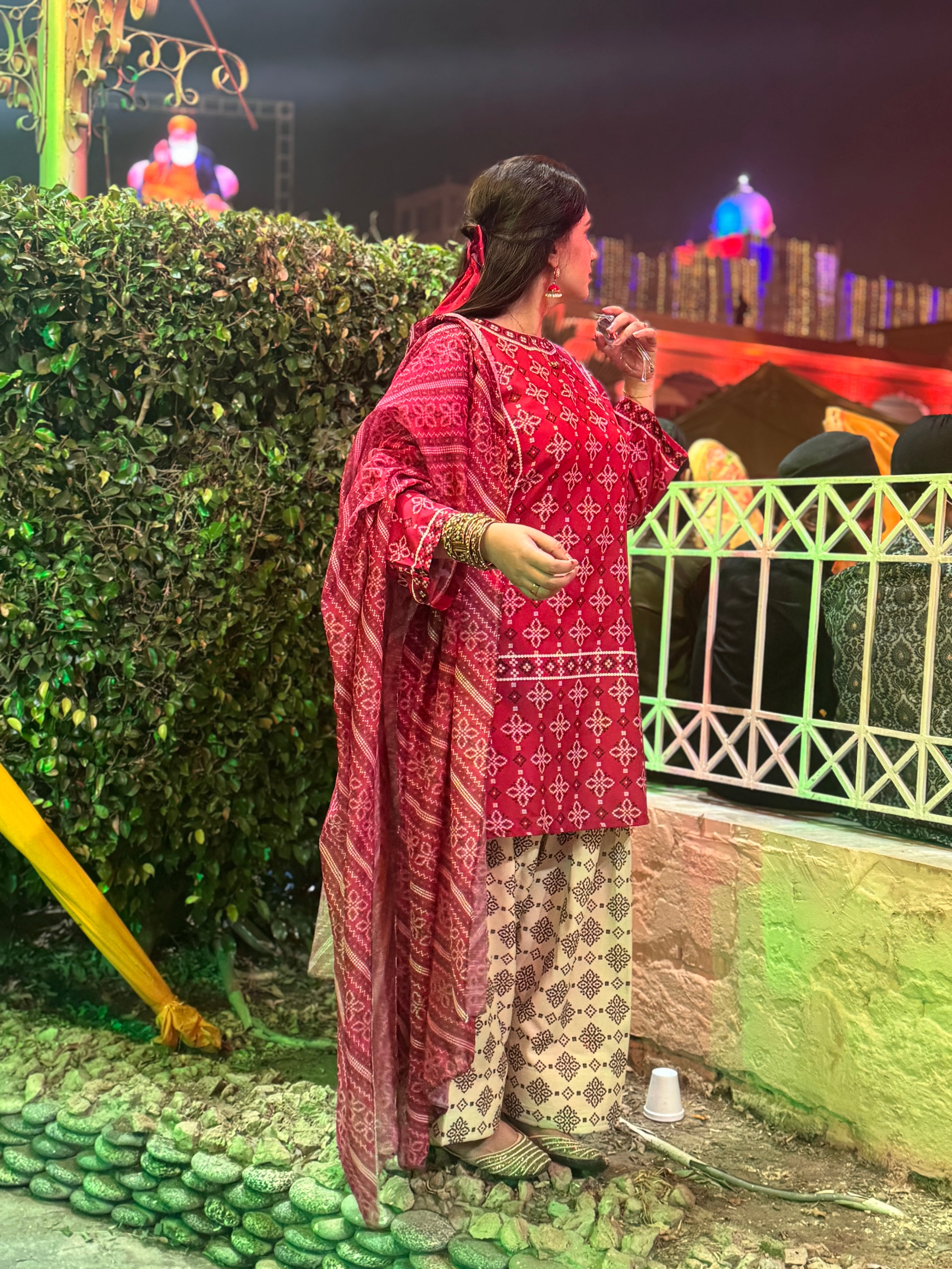 Basanti 3PC (Farshi)