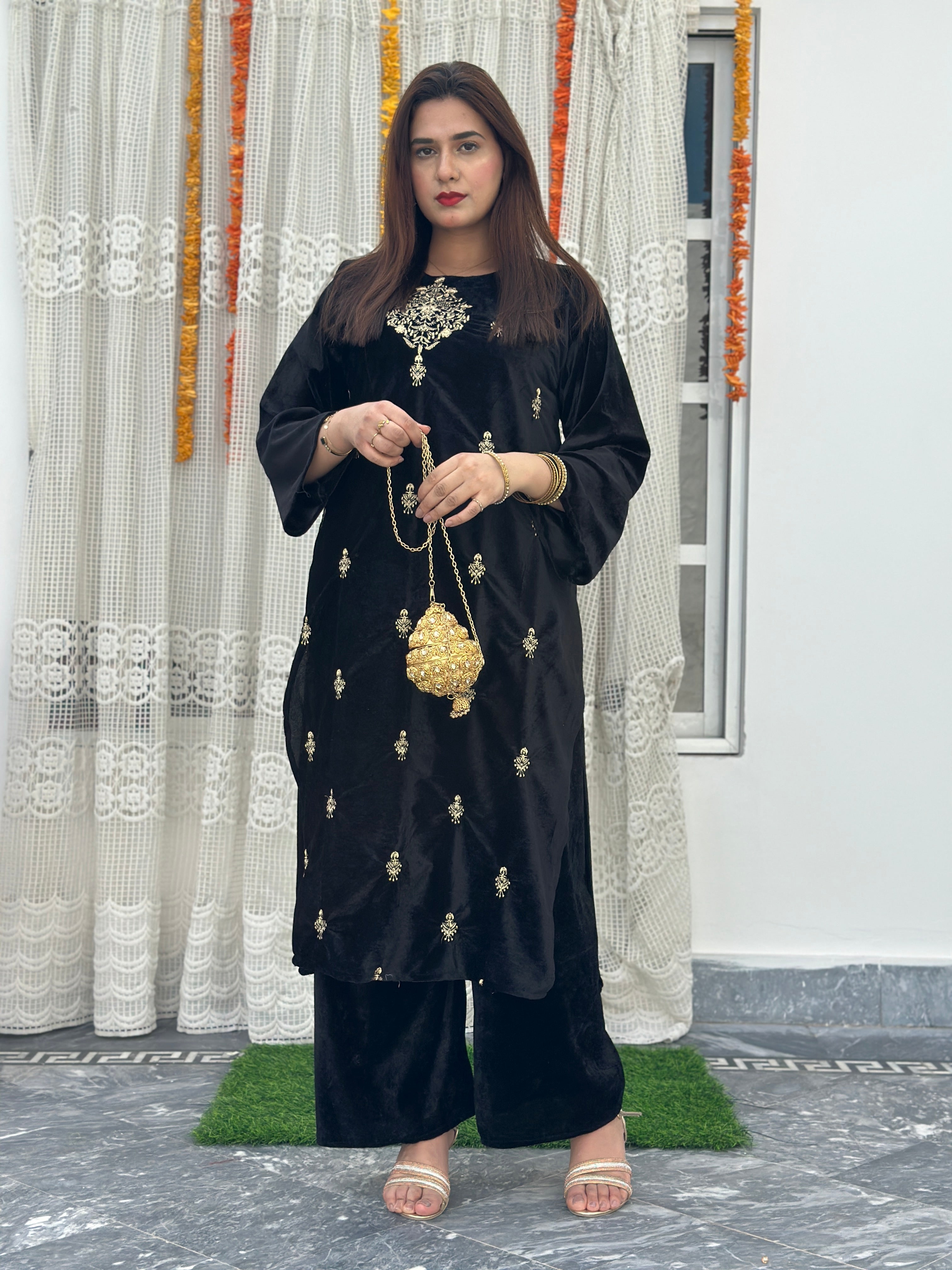 Velvet 2 piece black