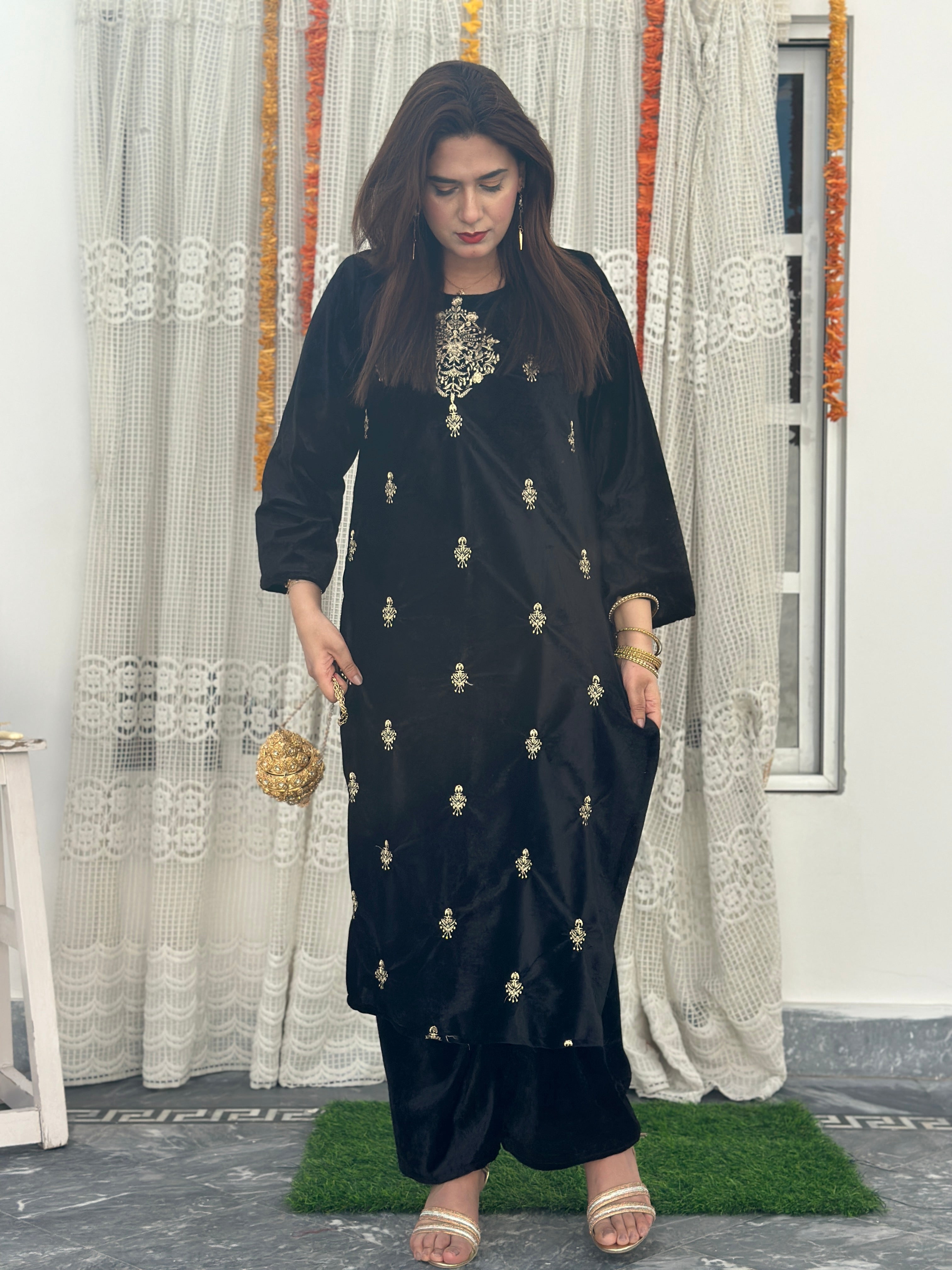 Velvet 2 piece black