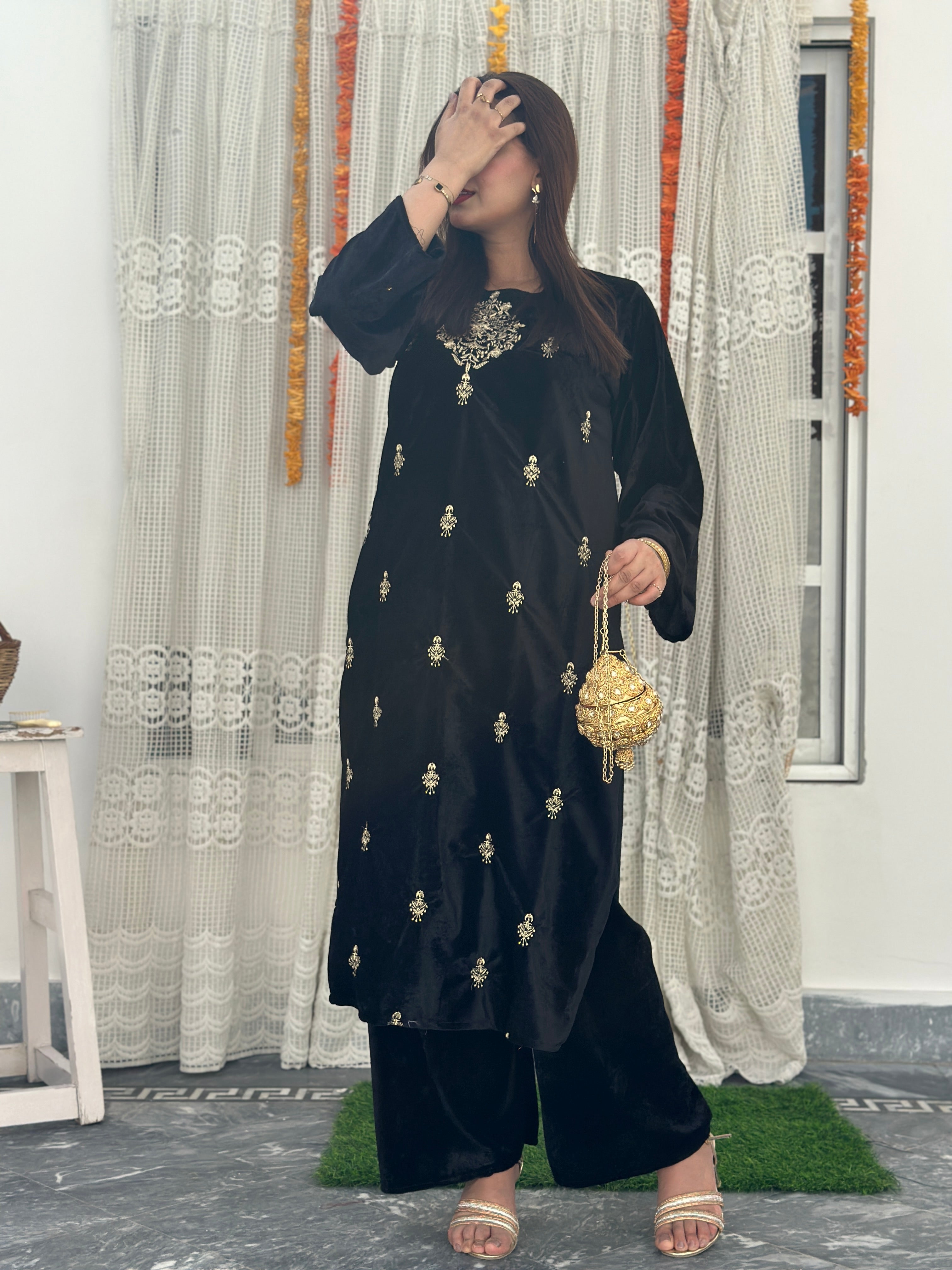 Velvet 2 piece black