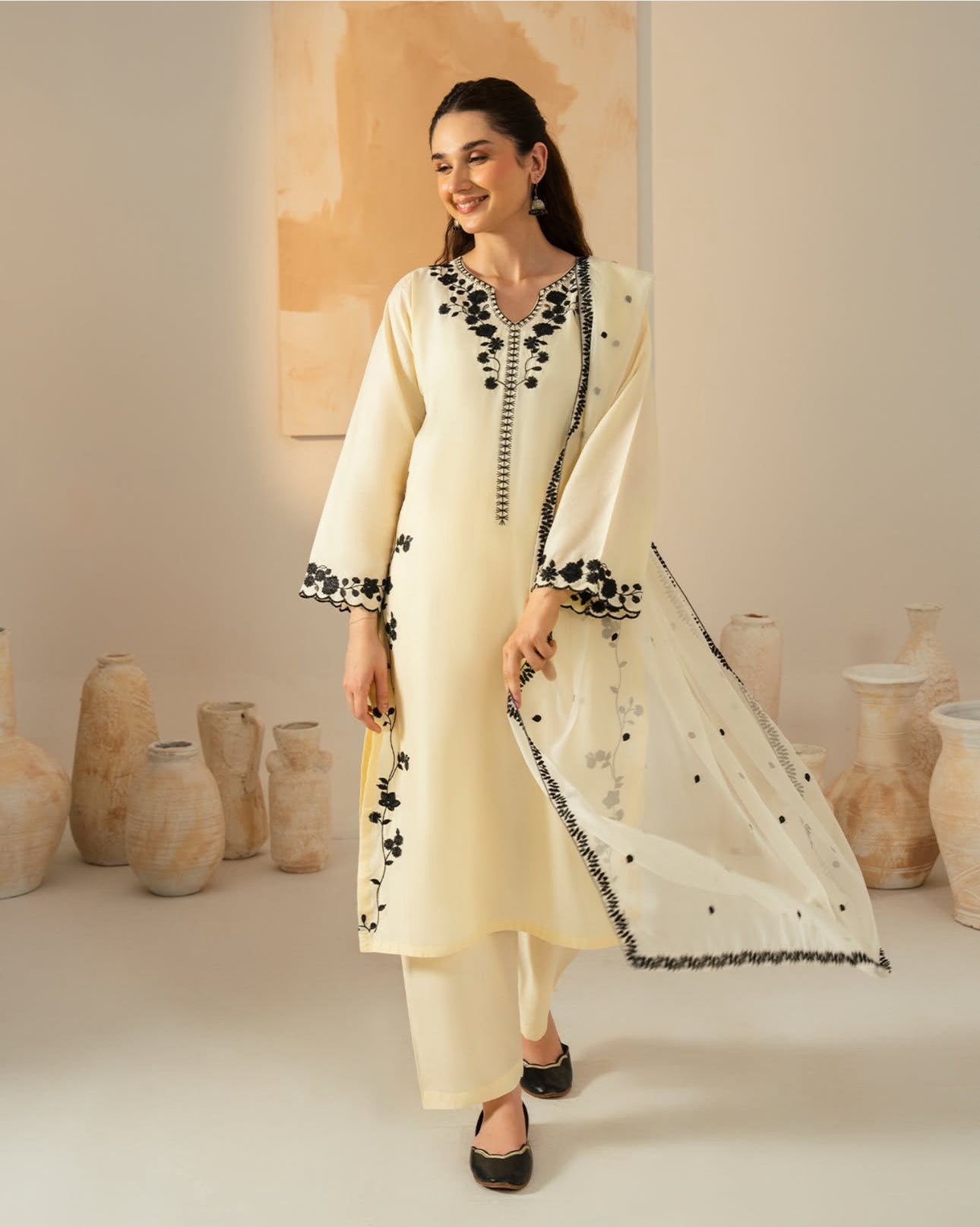 Noor Jahan embroidered 3pc