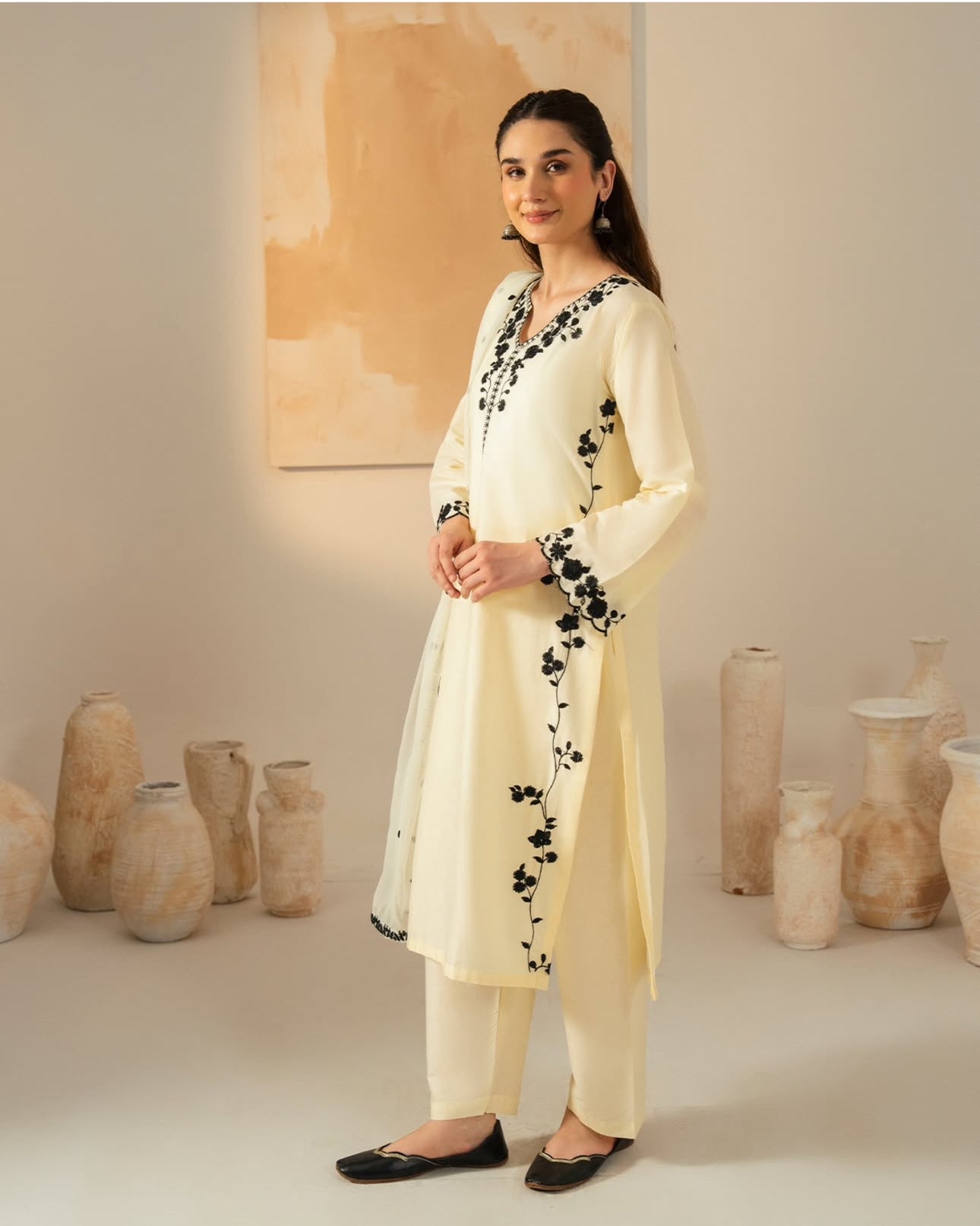 Noor Jahan embroidered 3pc