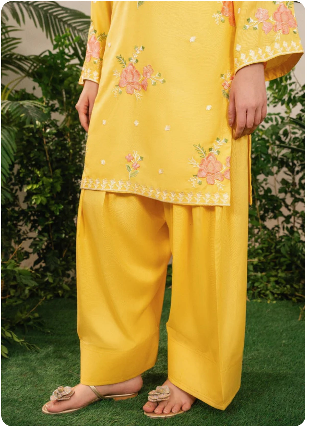 Sunny dew embroidered 3 Pc (Farshi)